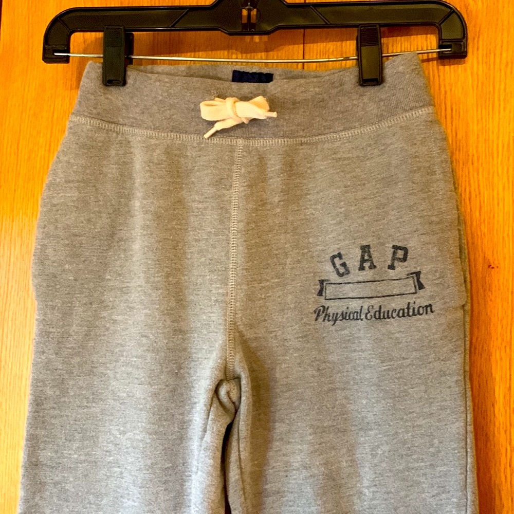 Gap Kids size M 8 gray drawstring banded waist 2 pocket sweat pants sweats EUC